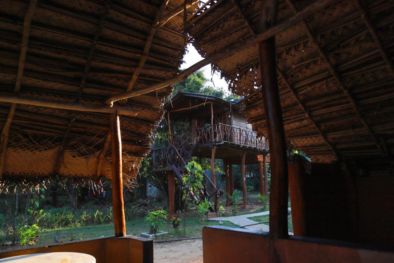 Sigiriya Rock Gate Tree House Hotell Exteriör bild