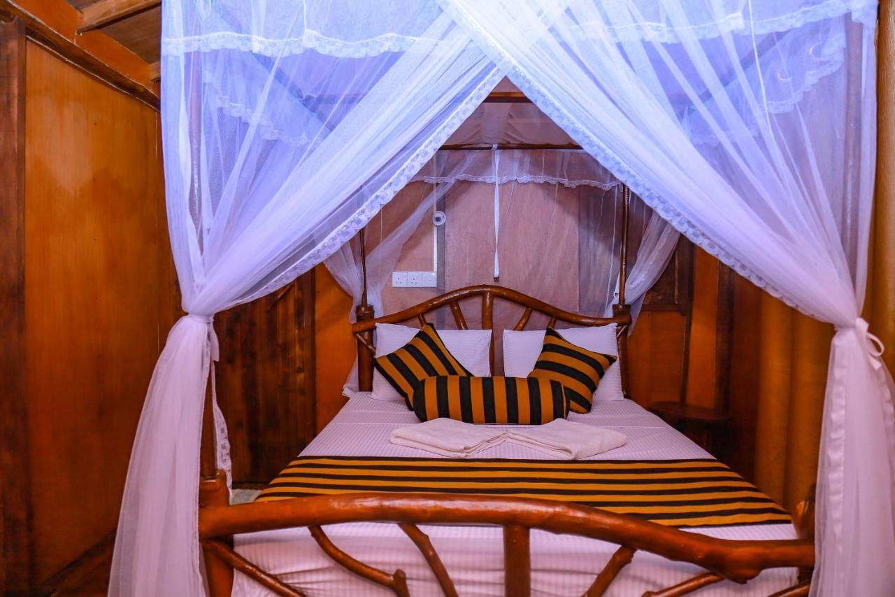 Sigiriya Rock Gate Tree House Hotell Exteriör bild