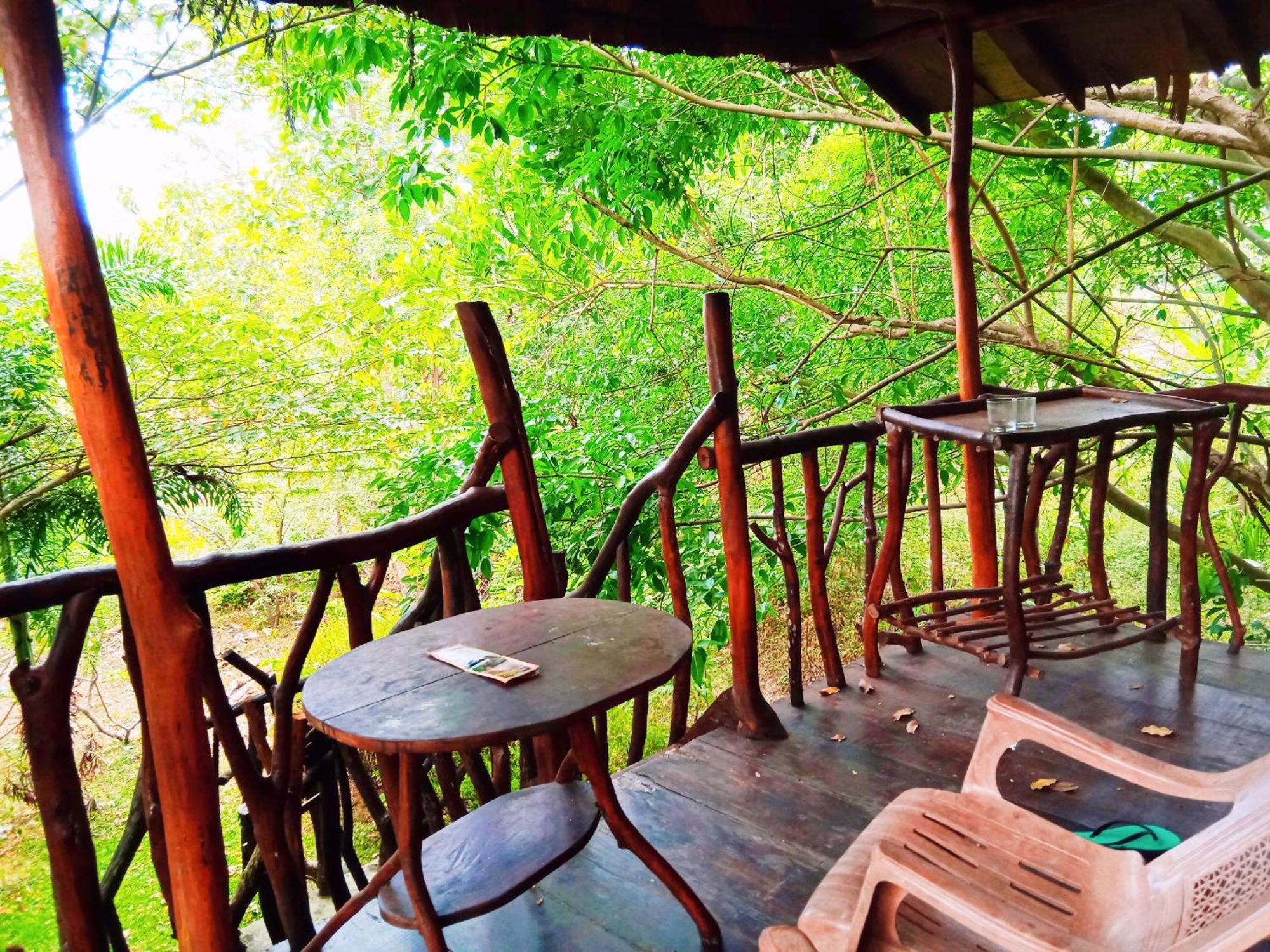 Sigiriya Rock Gate Tree House Hotell Exteriör bild
